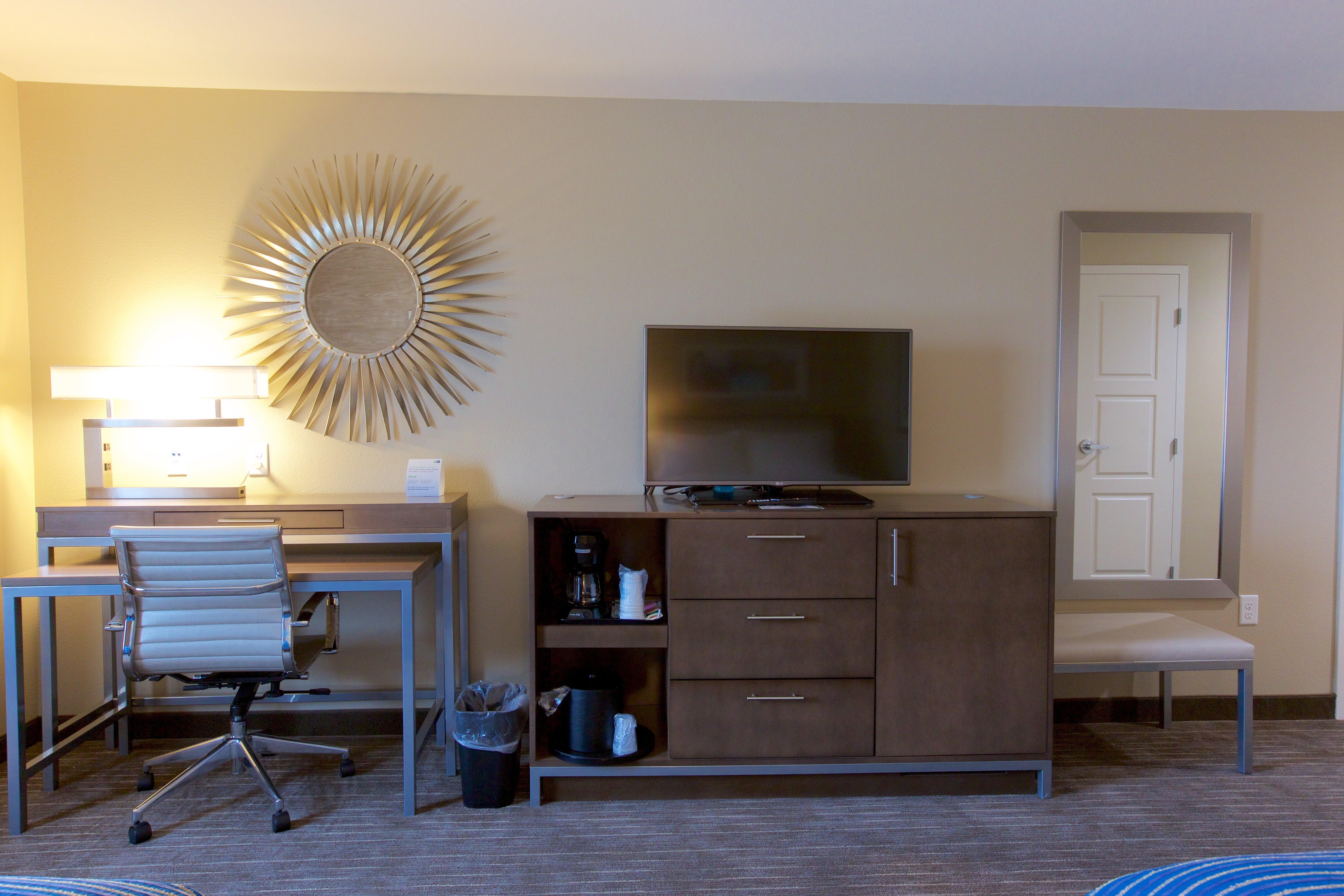 Holiday Inn Express Fargo Sw I94 Medical Center, An Ihg Hotel Екстериор снимка