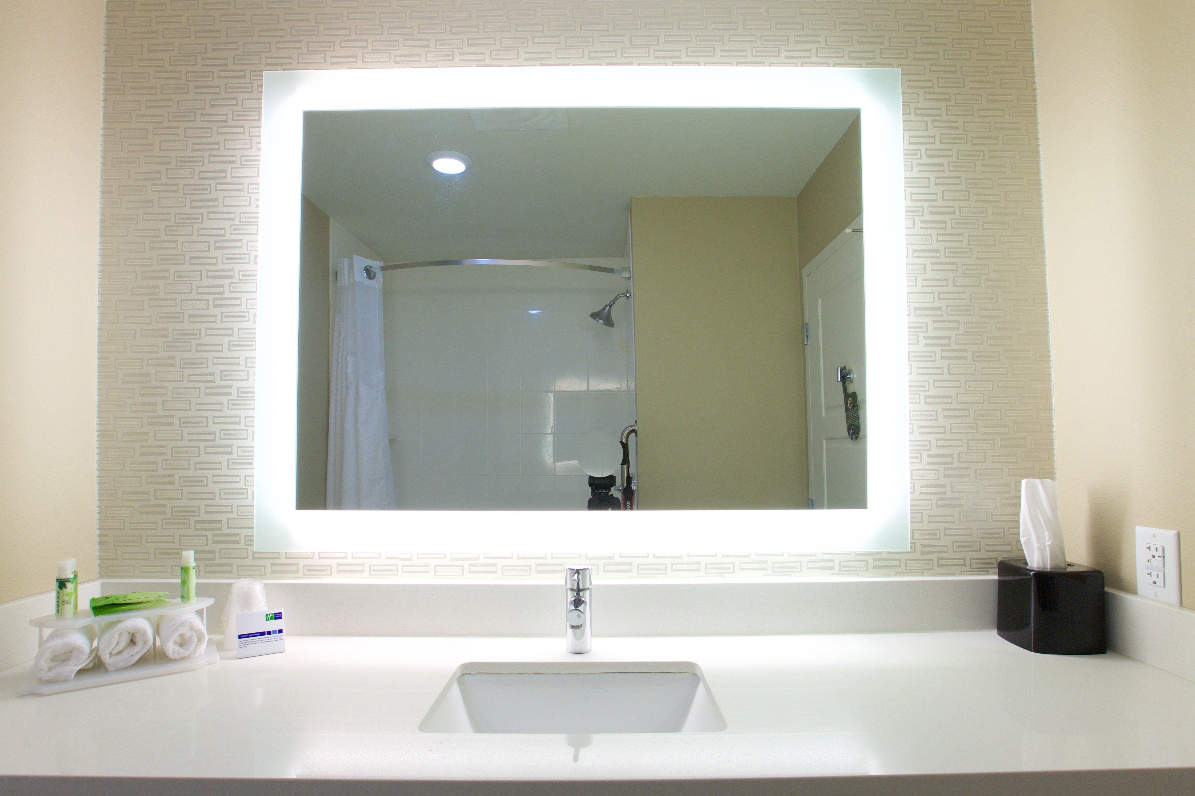 Holiday Inn Express Fargo Sw I94 Medical Center, An Ihg Hotel Екстериор снимка