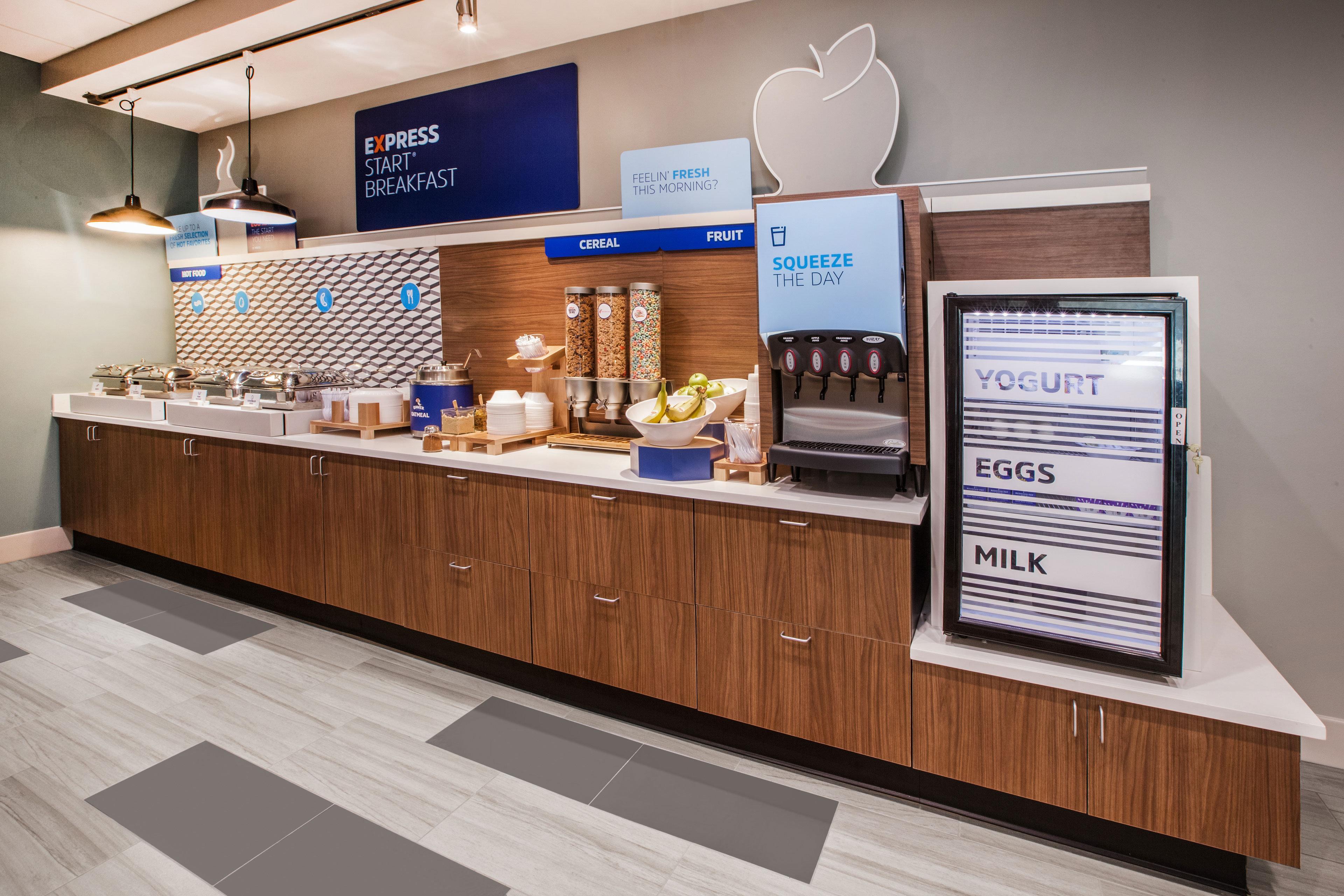 Holiday Inn Express Fargo Sw I94 Medical Center, An Ihg Hotel Екстериор снимка