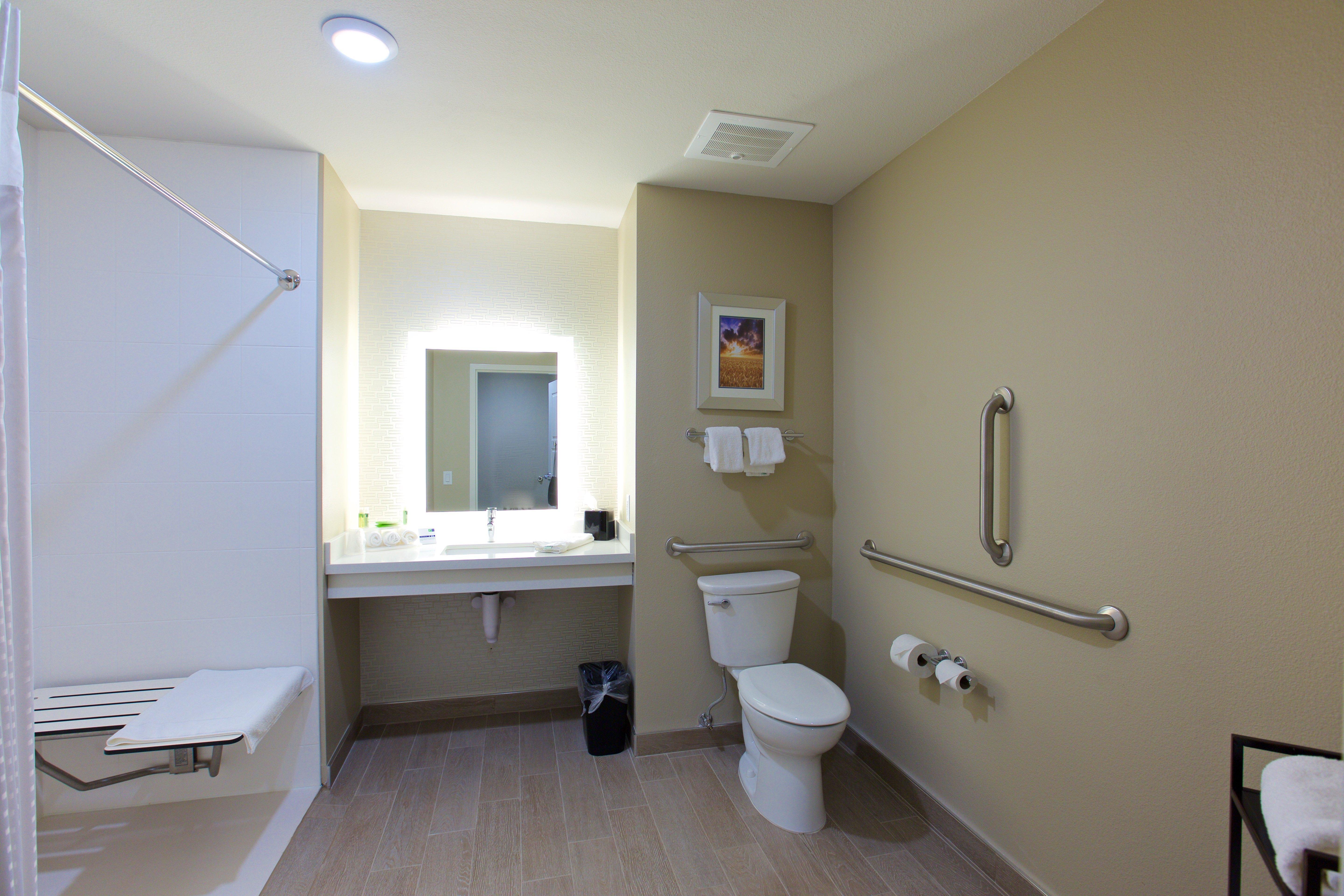 Holiday Inn Express Fargo Sw I94 Medical Center, An Ihg Hotel Екстериор снимка