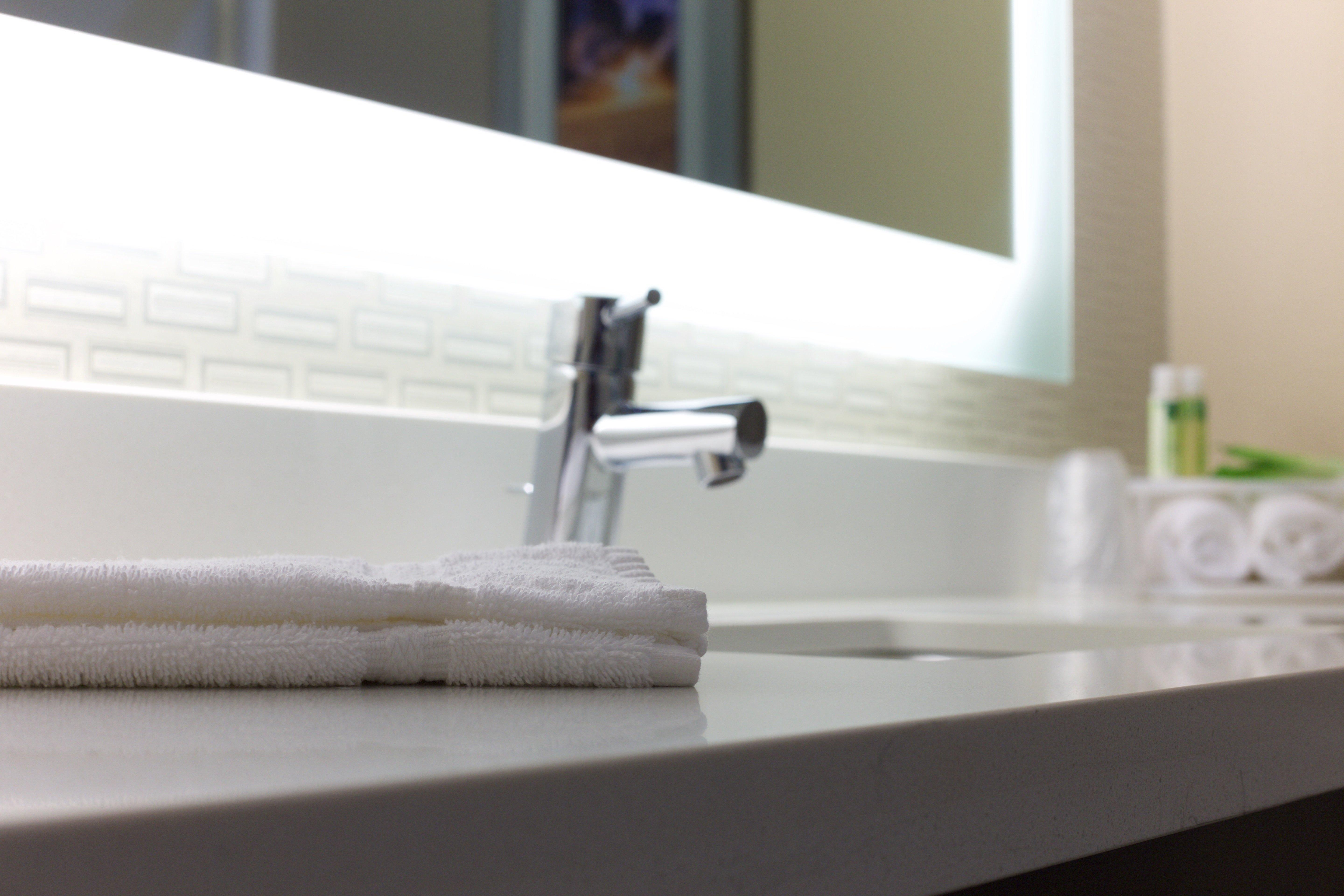 Holiday Inn Express Fargo Sw I94 Medical Center, An Ihg Hotel Екстериор снимка