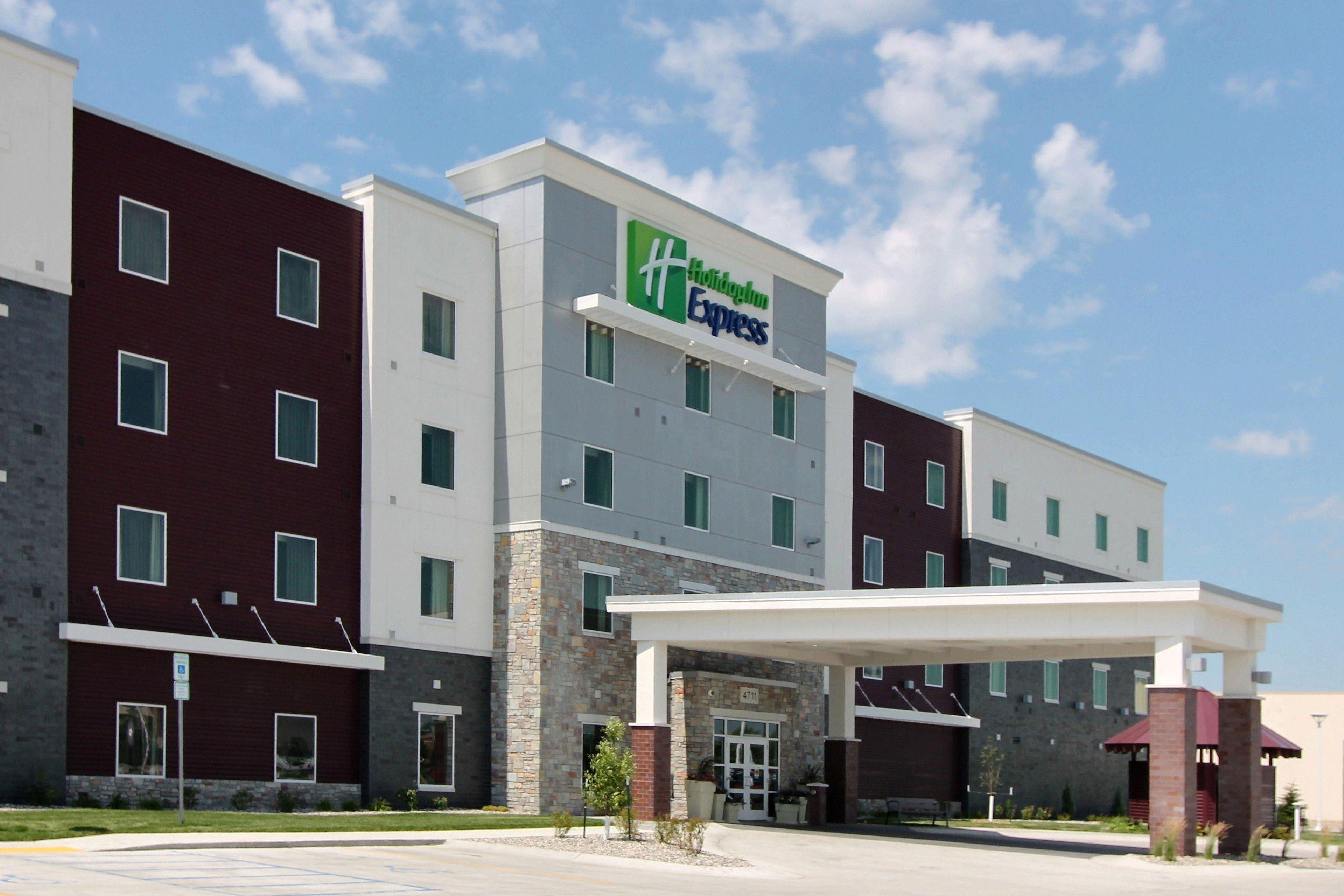 Holiday Inn Express Fargo Sw I94 Medical Center, An Ihg Hotel Екстериор снимка