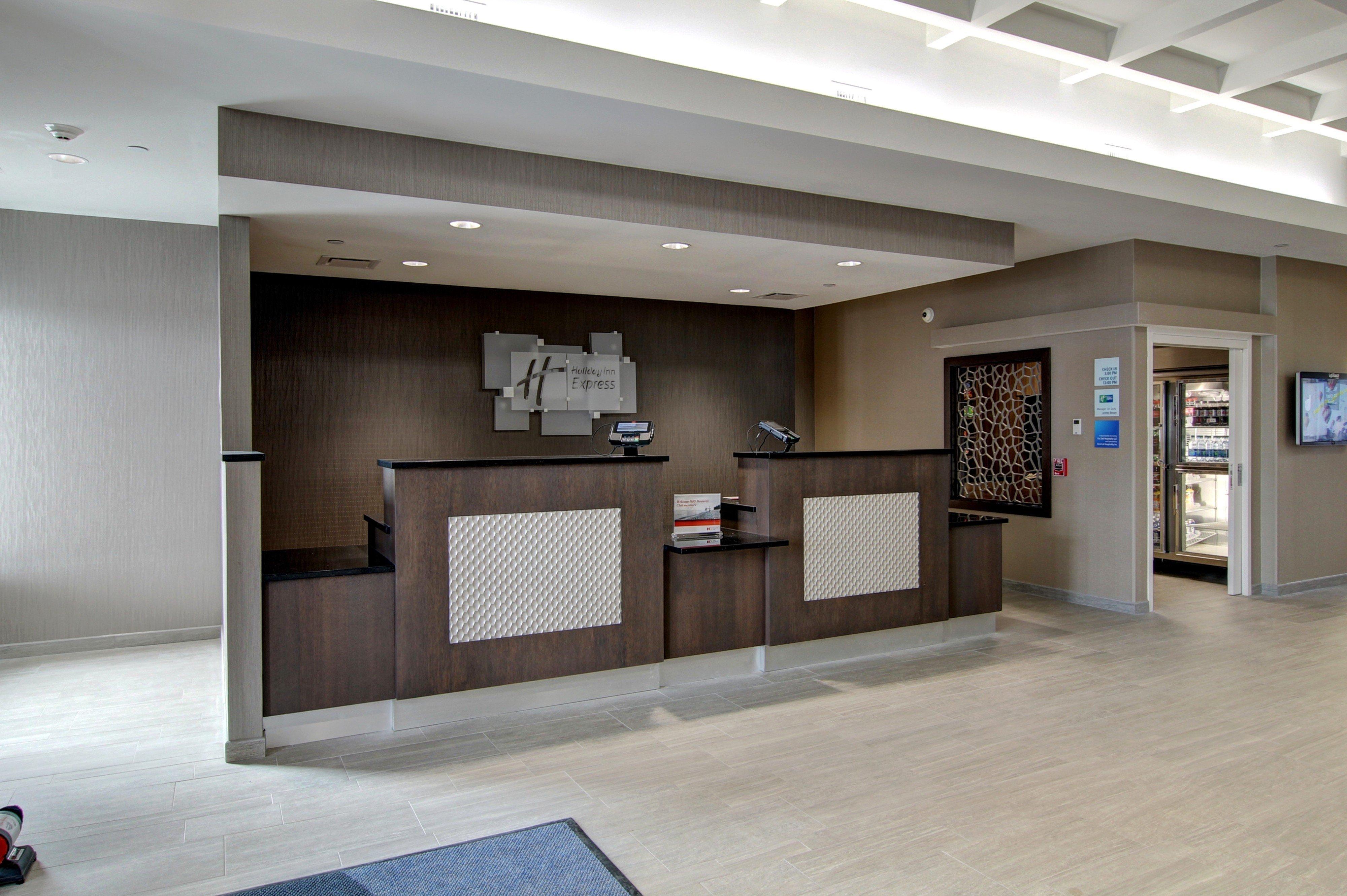Holiday Inn Express Fargo Sw I94 Medical Center, An Ihg Hotel Екстериор снимка